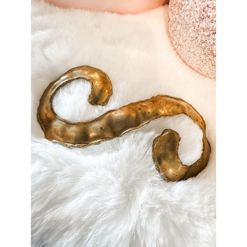 Scarf Clip Buckle 1980's VTG Throwback Brassy Gold Curved